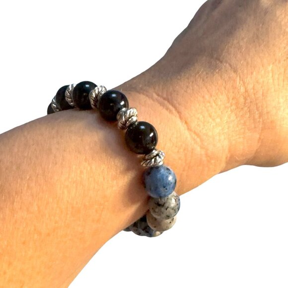 K2 and Obsidian Stretchy Bracelet - Picture 5 of 6